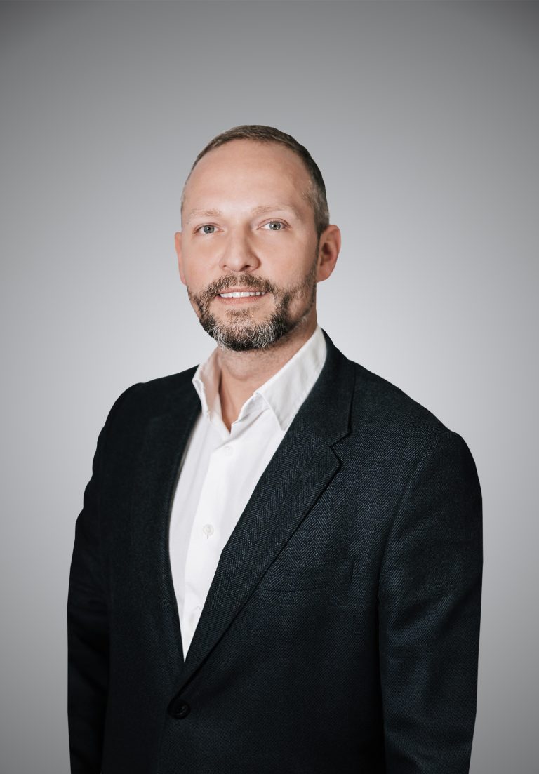 MUDr. Juraj Payer, Ph.D. - vedoucí plastický chirurg